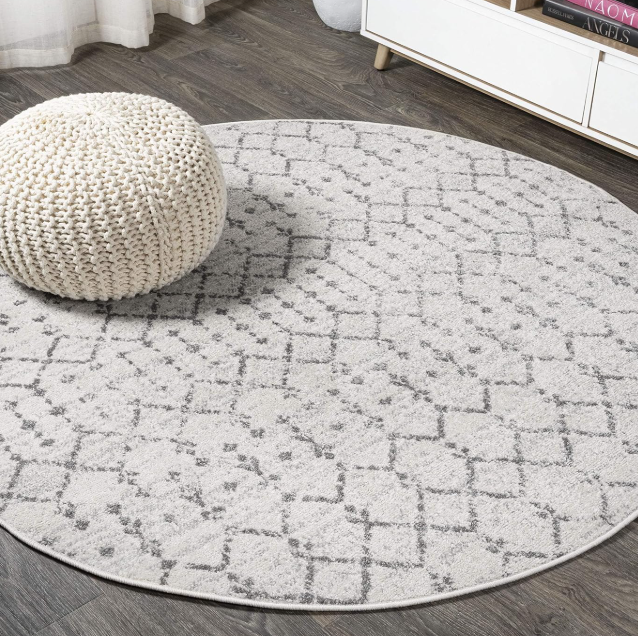 Bohemian Vintage Diamond-Pattern Rug: Non-Shedding